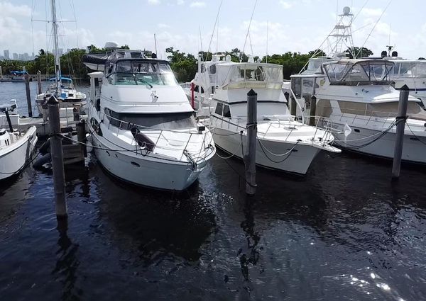 Carver 466-MOTOR-YACHT image