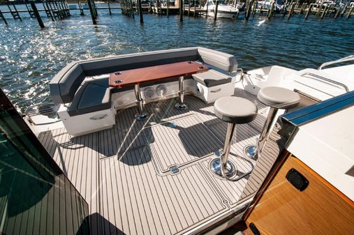 Cruisers Yachts 60 Cantius image