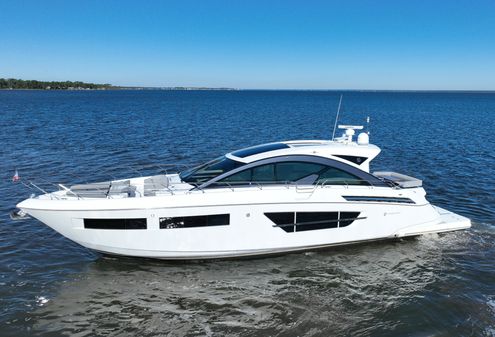 Cruisers Yachts 60 Cantius image