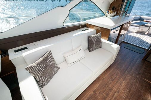 Cruisers Yachts 60 Cantius image