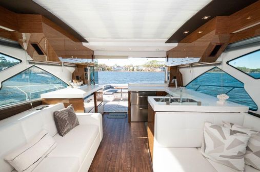 Cruisers Yachts 60 Cantius image