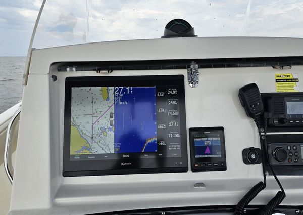 Marlago FS 35 CENTER CONSOLE image