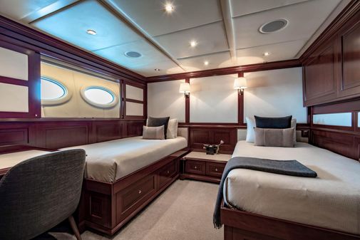 Trinity Yachts SAPPHIRE image