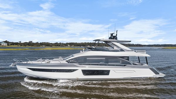 Azimut 68