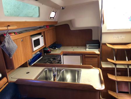 Catalina 350 image