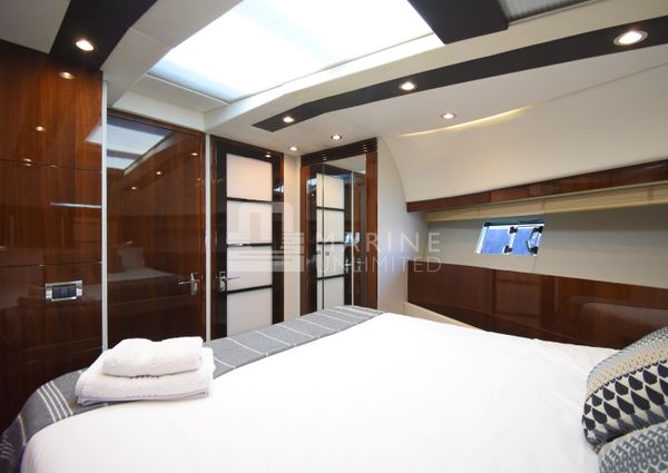 Fairline SQUADRON-65 image