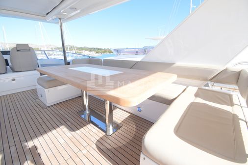 Fairline SQUADRON-65 image