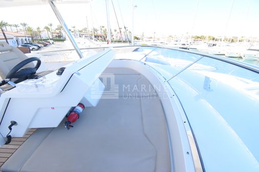 Fairline SQUADRON-65 image