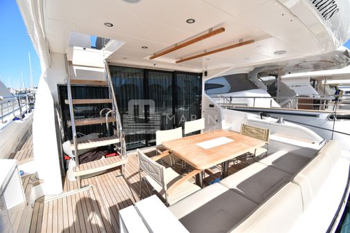 Fairline SQUADRON-65 image