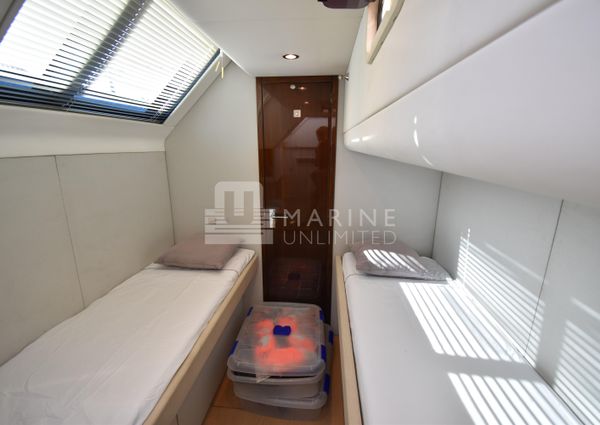 Fairline SQUADRON-65 image