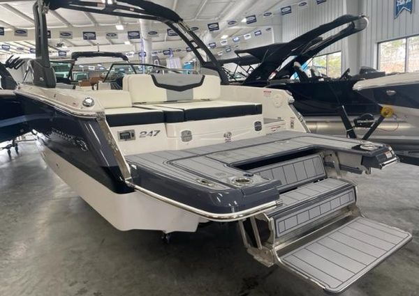 Chaparral 247 SSX image