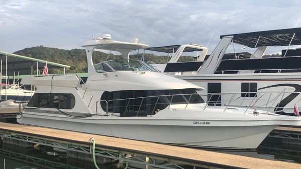 Bluewater Coastal Cruiser 520 Yacht 