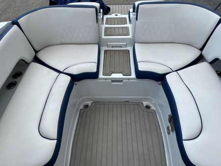 Crownline 270-SS-SURF image