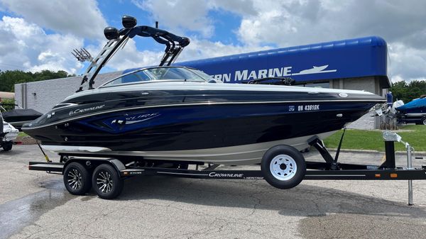 Crownline 270 SS SURF