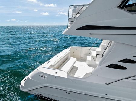 Sea Ray 44 Sedan Bridge image