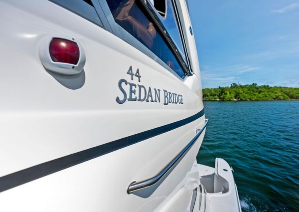 Sea Ray 44 Sedan Bridge image