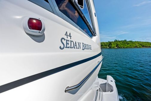 Sea Ray 44 Sedan Bridge image