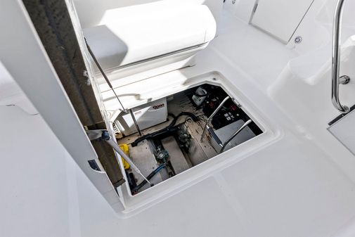 Sea Ray 44 Sedan Bridge image