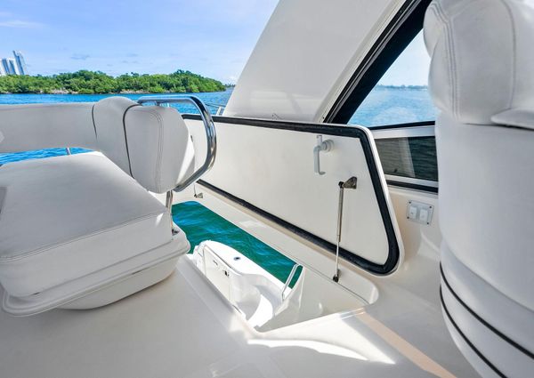 Sea Ray 44 Sedan Bridge image