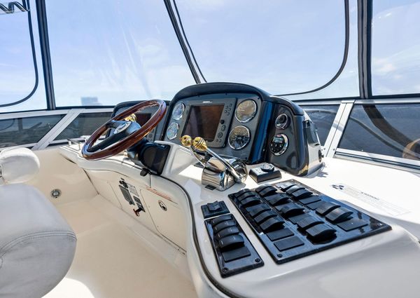 Sea Ray 44 Sedan Bridge image