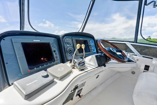 Sea Ray 44 Sedan Bridge image