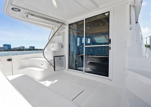 Sea Ray 44 Sedan Bridge image