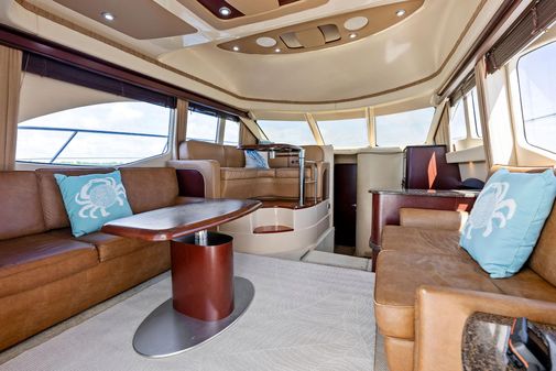 Sea Ray 44 Sedan Bridge image