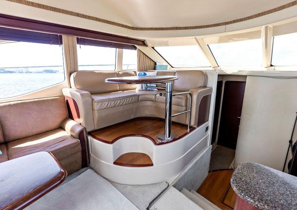 Sea Ray 44 Sedan Bridge image