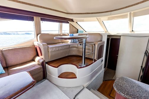 Sea Ray 44 Sedan Bridge image