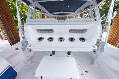 Intrepid 409 Valor image