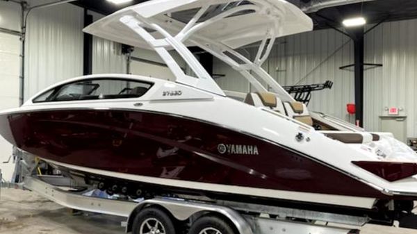 Yamaha Boats 275 SD
