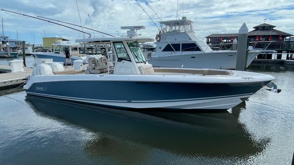 Boston Whaler 330 Outrage