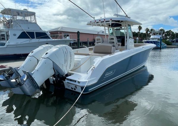 Boston Whaler 330 Outrage image