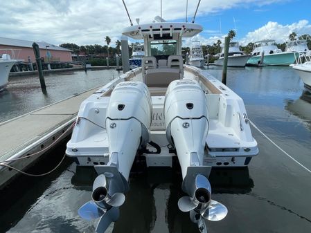 Boston Whaler 330 Outrage image