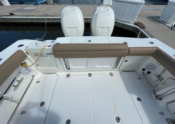 Boston Whaler 330 Outrage image