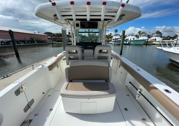 Boston Whaler 330 Outrage image