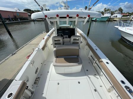 Boston Whaler 330 Outrage image