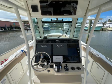 Boston Whaler 330 Outrage image