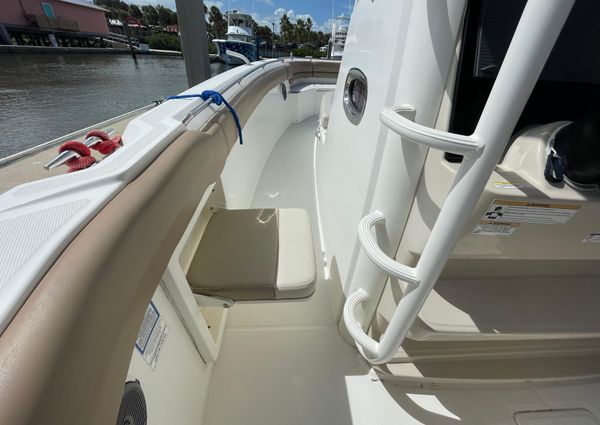 Boston Whaler 330 Outrage image