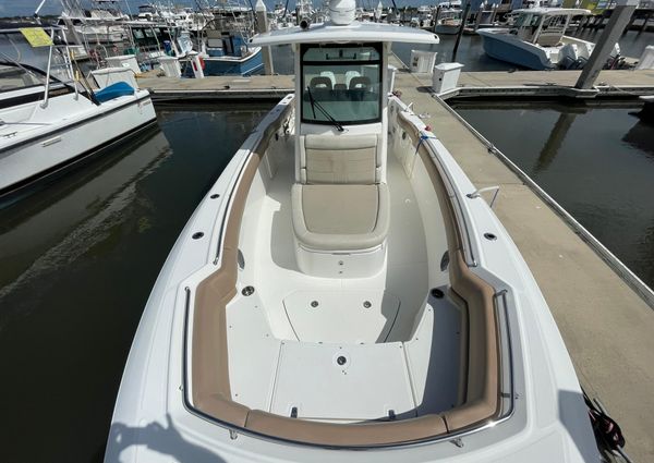 Boston Whaler 330 Outrage image