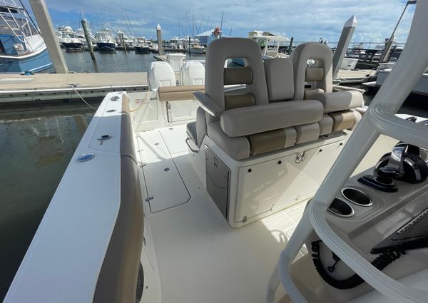 Boston Whaler 330 Outrage image