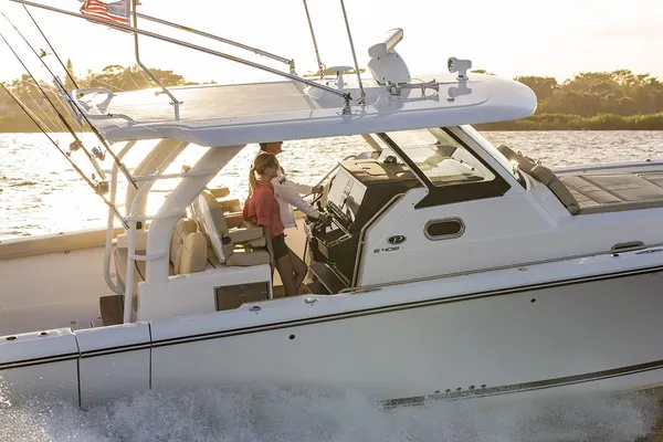 Pursuit S 408 Sport image