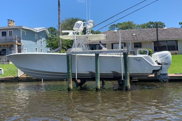 SeaVee 37 - main image