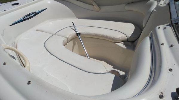 Sea Ray 182 Bow Rider image