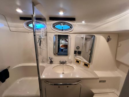 Sea Ray 380 Aft Cabin image