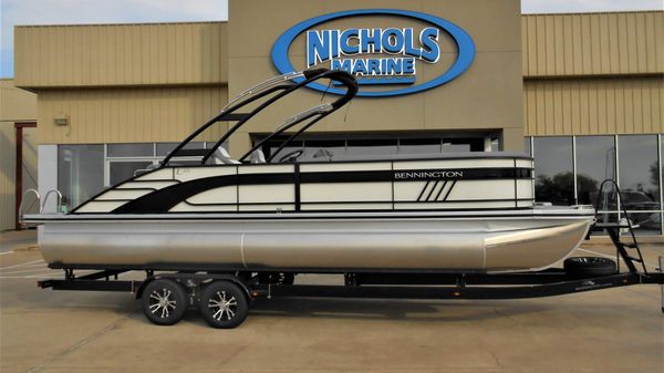 Bennington 25 LSBA