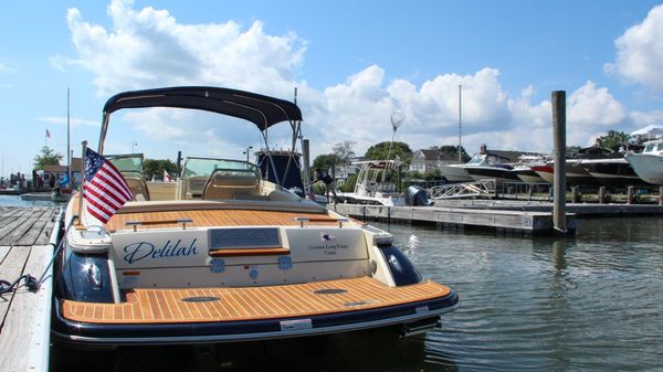 Chris-Craft Launch 28