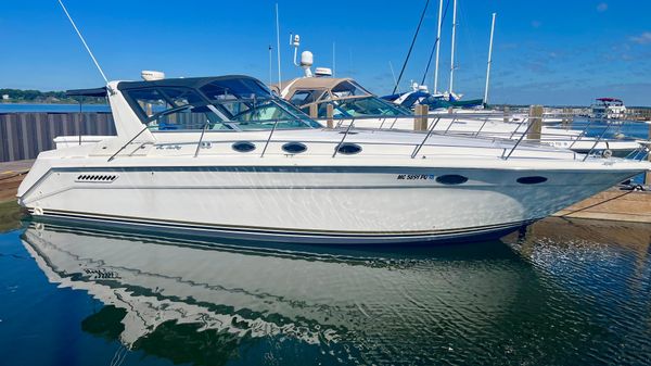 Sea Ray 370 Express