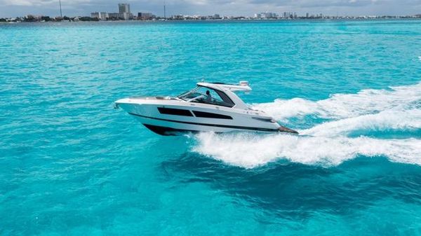 Four Winns H350