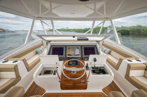 Spencer Yachts Express image